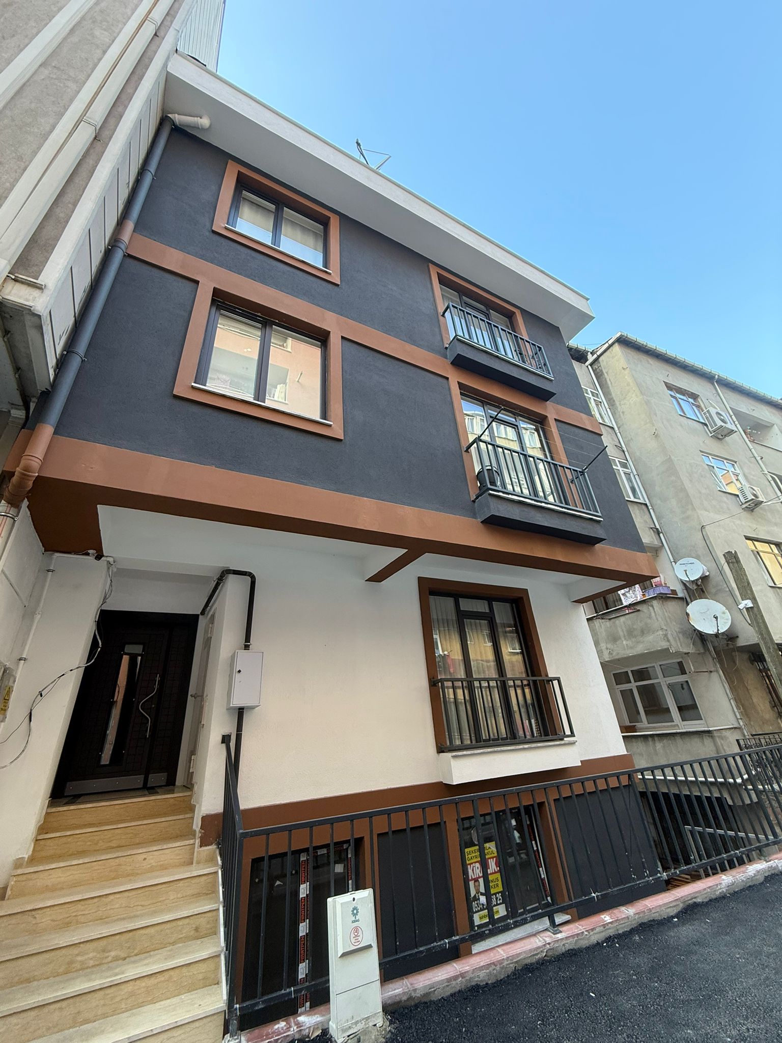 Seyrantepe Sevim Apartmanı dış cephe görünümü